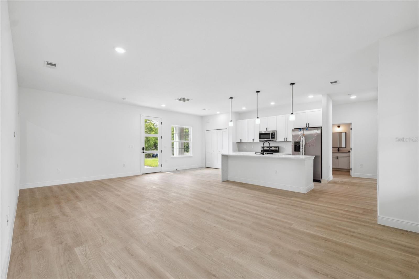 Image 11 of 33 For 14930 66th Avenue Road