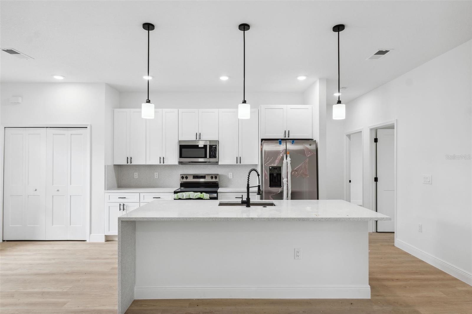 Image 12 of 33 For 14930 66th Avenue Road