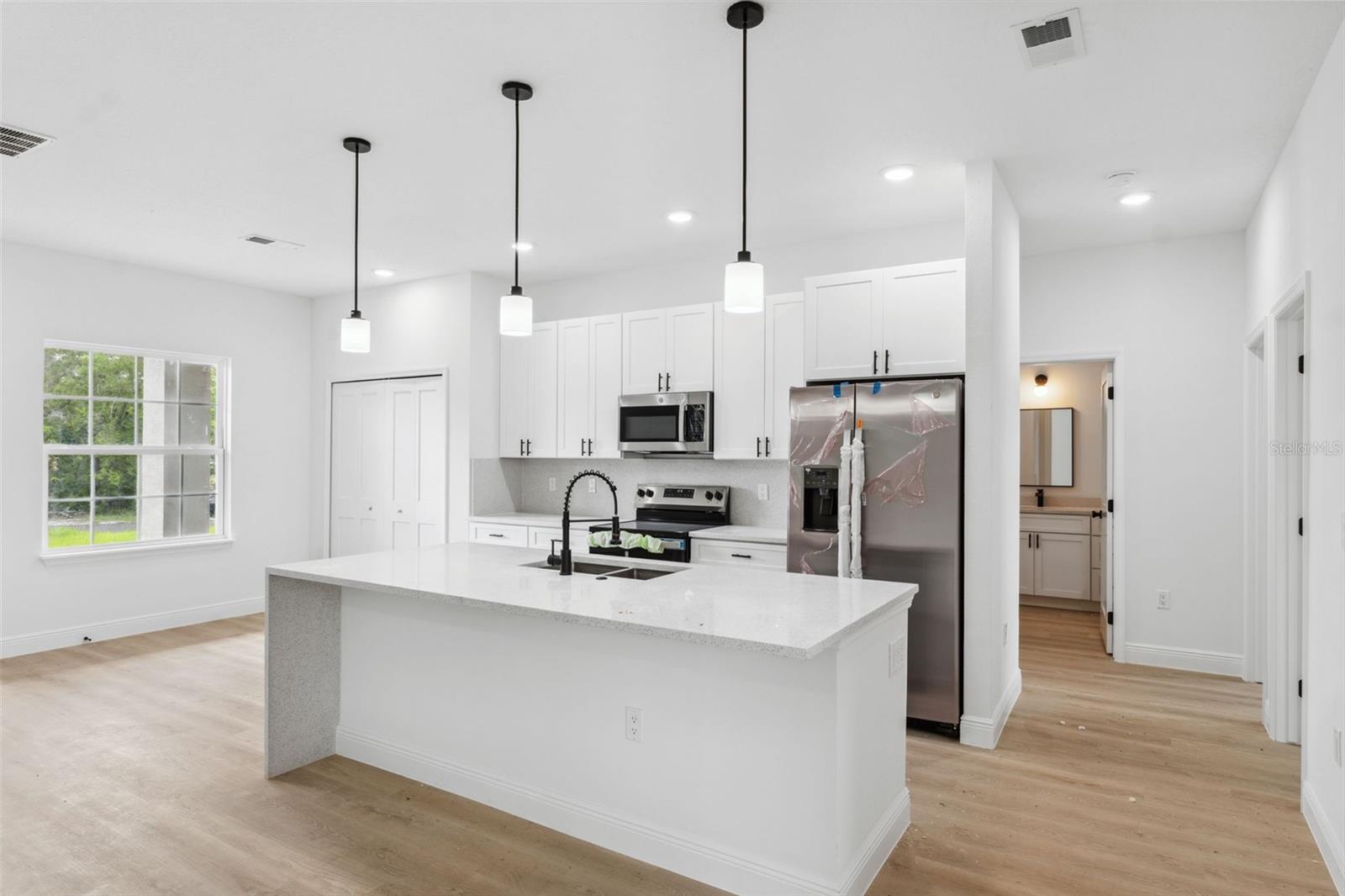 Image 14 of 33 For 14930 66th Avenue Road