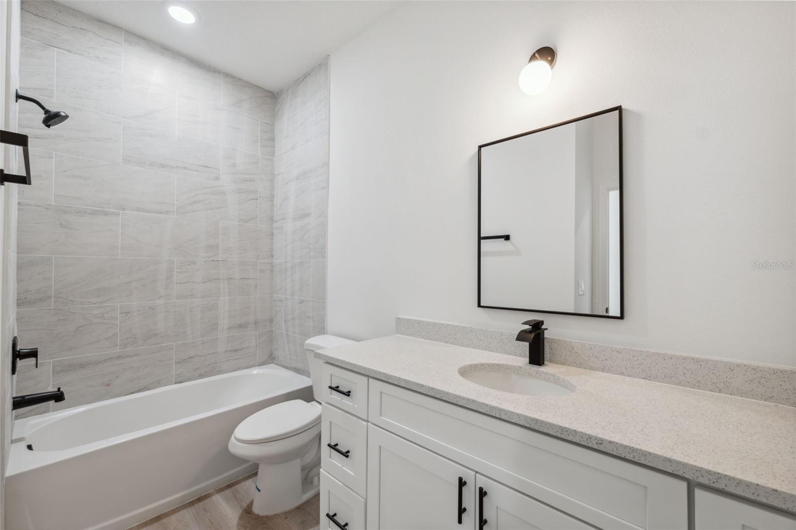 Image 25 of 33 For 14930 66th Avenue Road