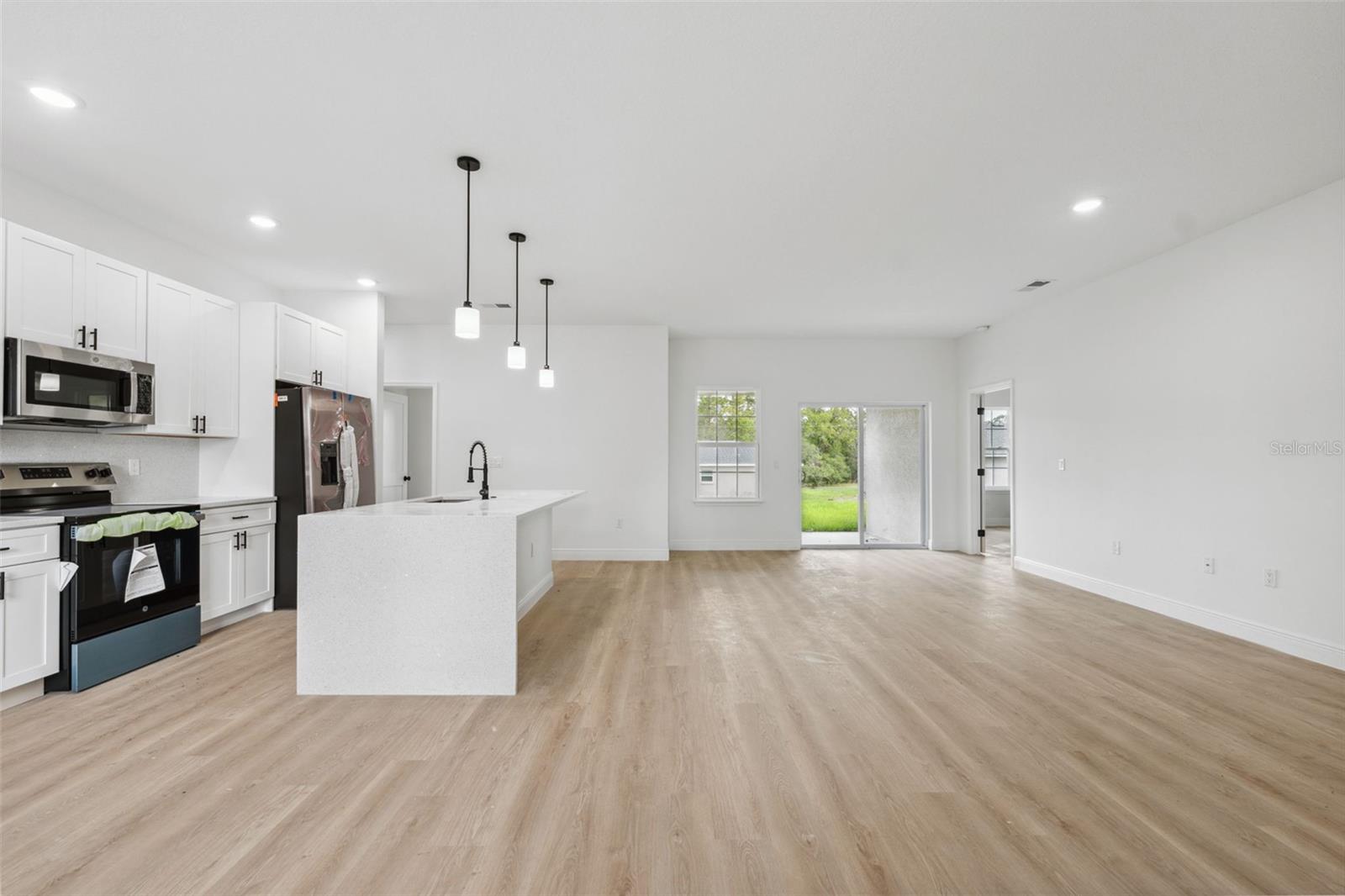 Image 8 of 33 For 14930 66th Avenue Road