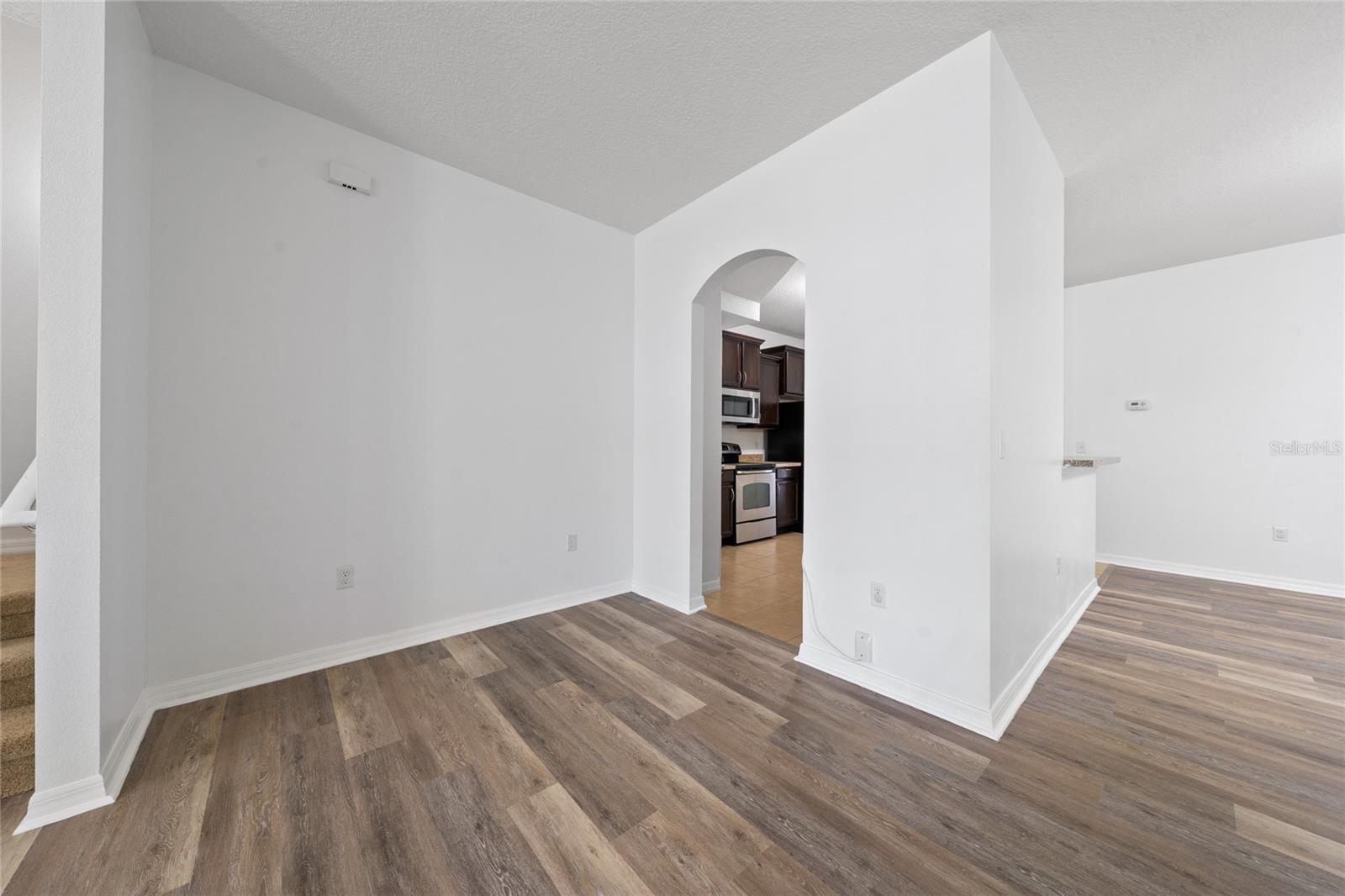 Image 7 of 26 For 1704 Buckeye Falls Way