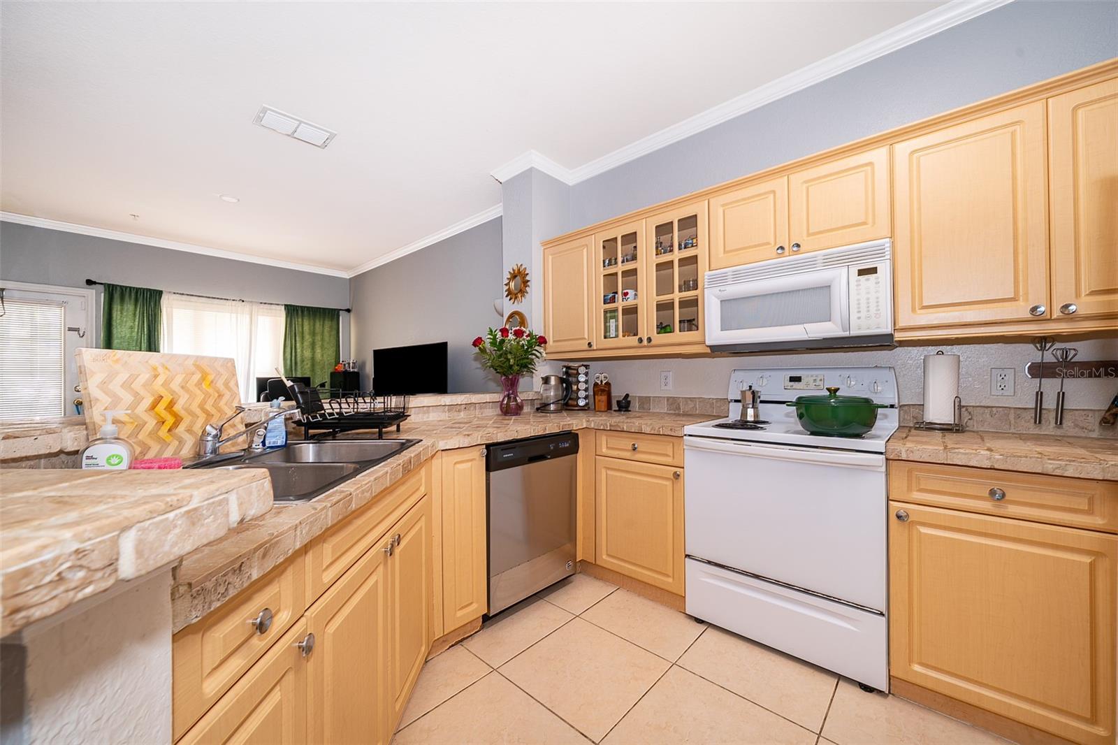 Image 10 of 20 For 3707 Conroy Road 1715