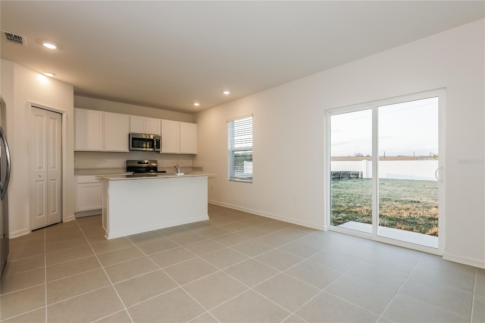 Image 5 of 22 For 323 Artemis Street