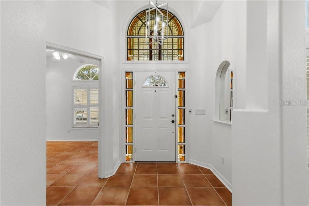 Image 16 of 76 For 817 Kingsbridge Drive