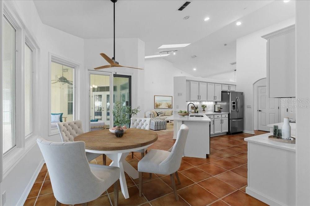 Image 24 of 76 For 817 Kingsbridge Drive