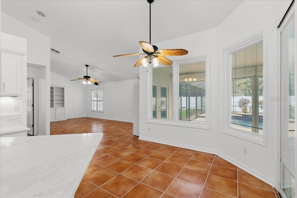 Image 25 of 76 For 817 Kingsbridge Drive