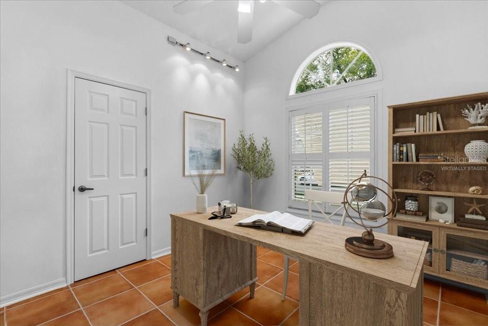 Image 39 of 76 For 817 Kingsbridge Drive