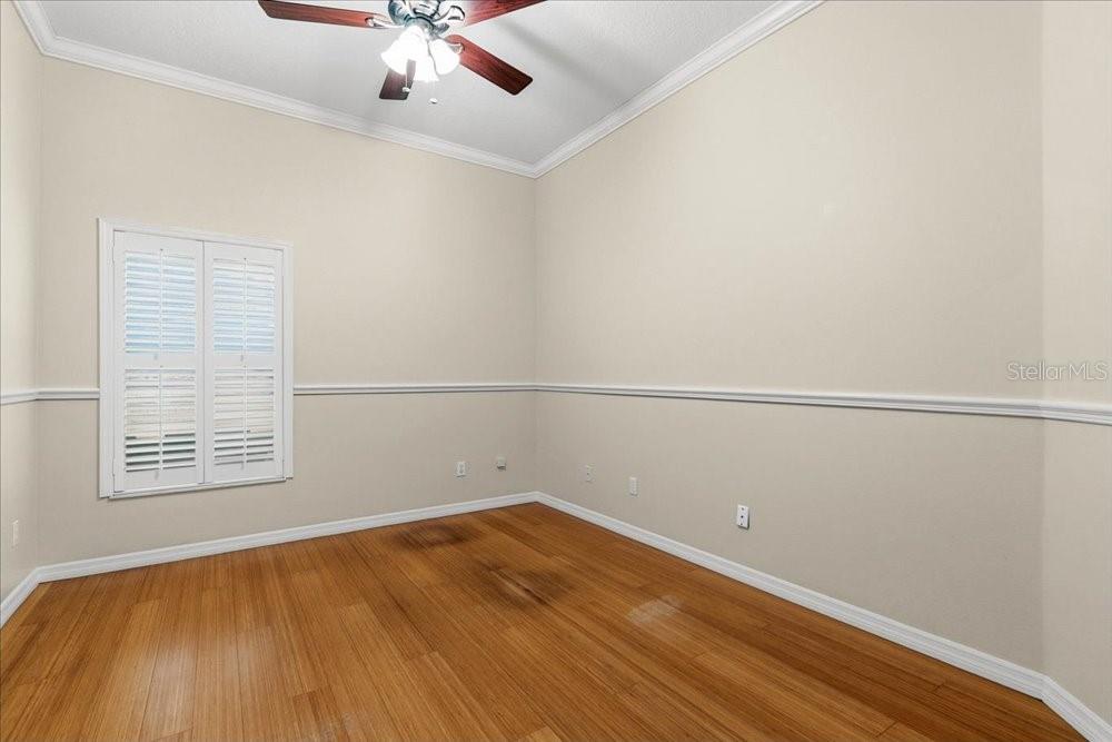 Image 43 of 76 For 817 Kingsbridge Drive