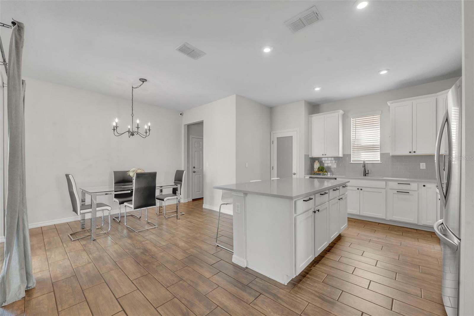 Image 15 of 50 For 11844 Founders Street