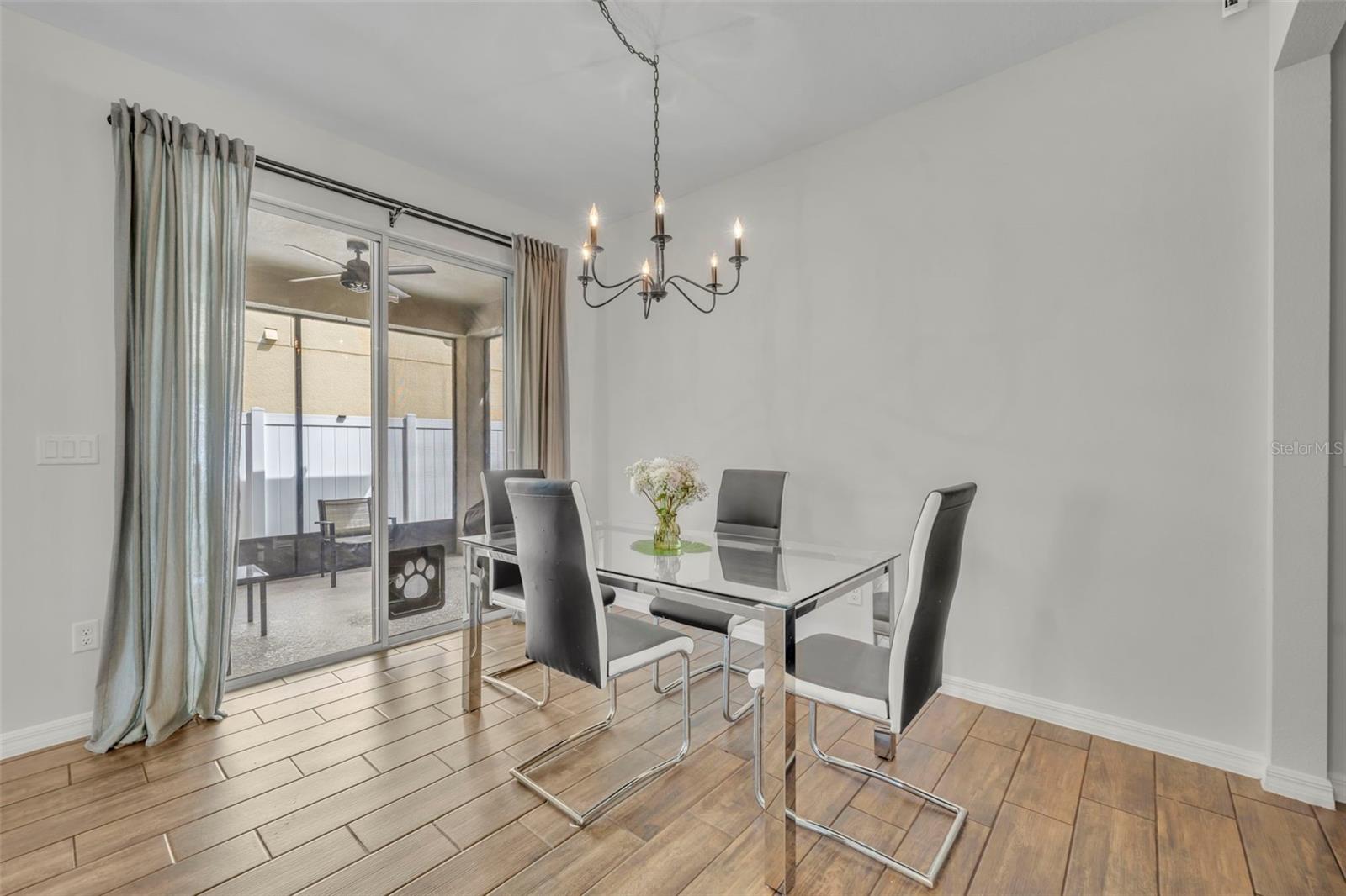 Image 21 of 50 For 11844 Founders Street