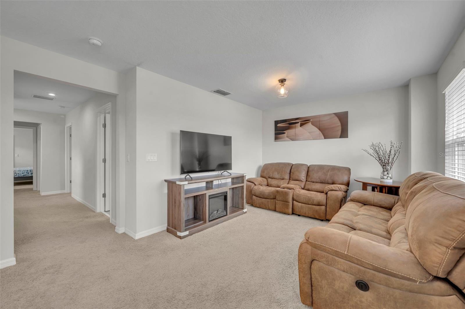 Image 25 of 50 For 11844 Founders Street