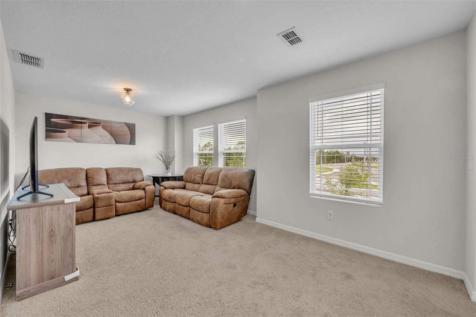 Image 26 of 50 For 11844 Founders Street