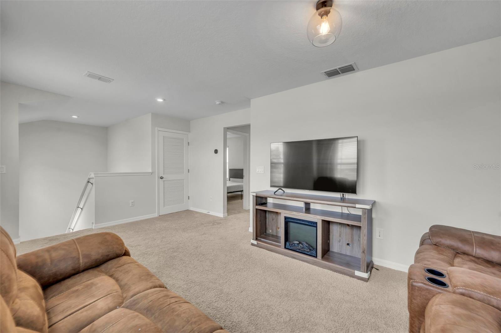 Image 27 of 50 For 11844 Founders Street