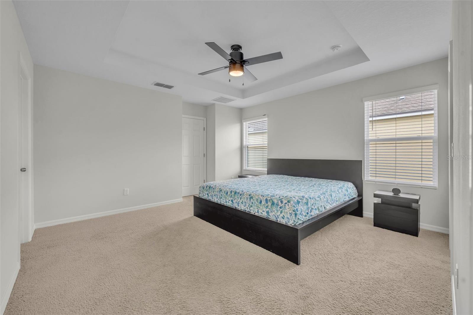 Image 32 of 50 For 11844 Founders Street