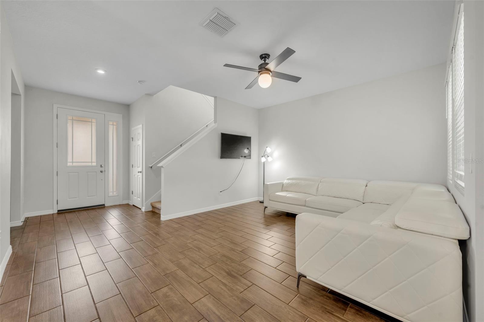 Image 8 of 50 For 11844 Founders Street