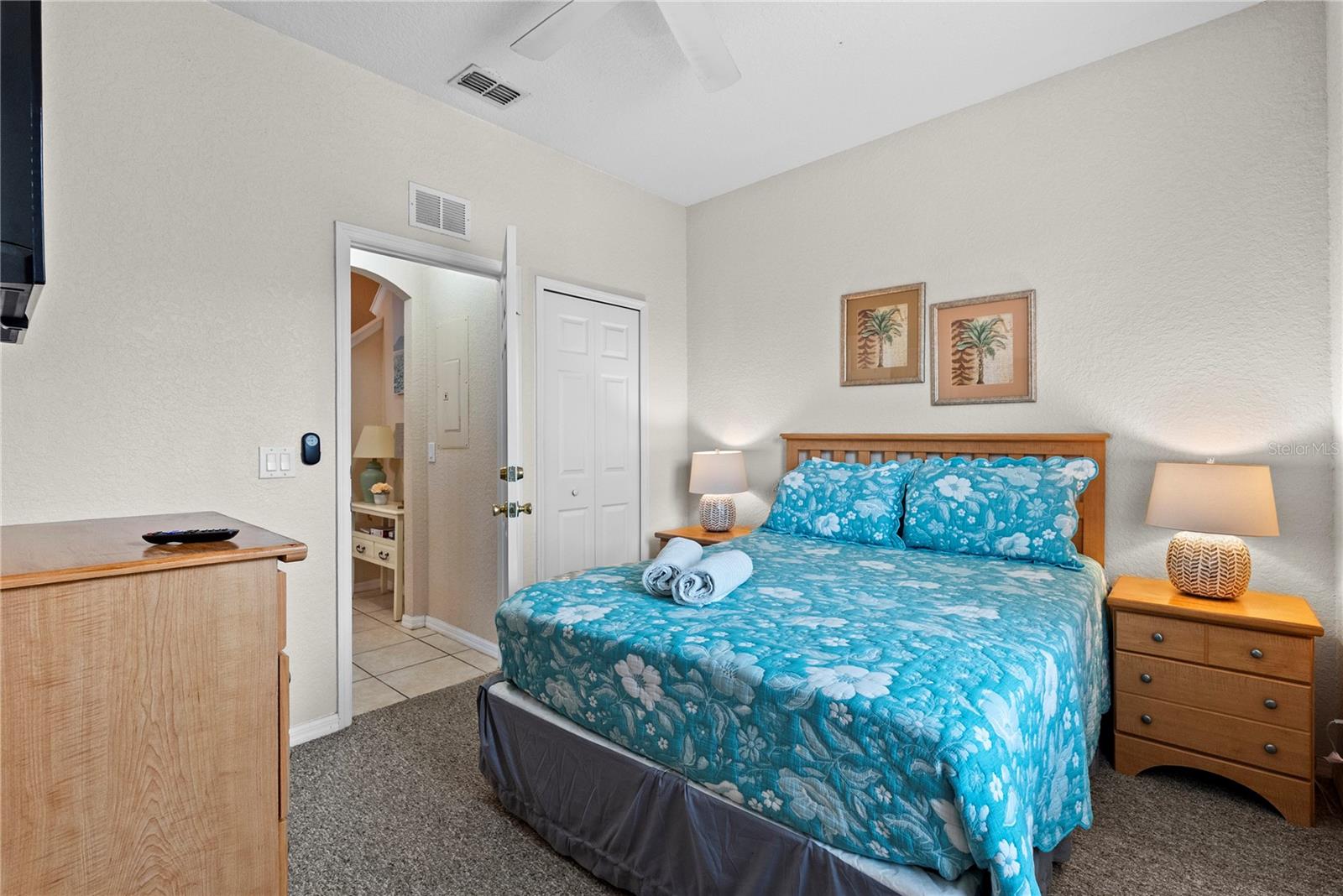 Image 16 of 40 For 417 La Mirage Street