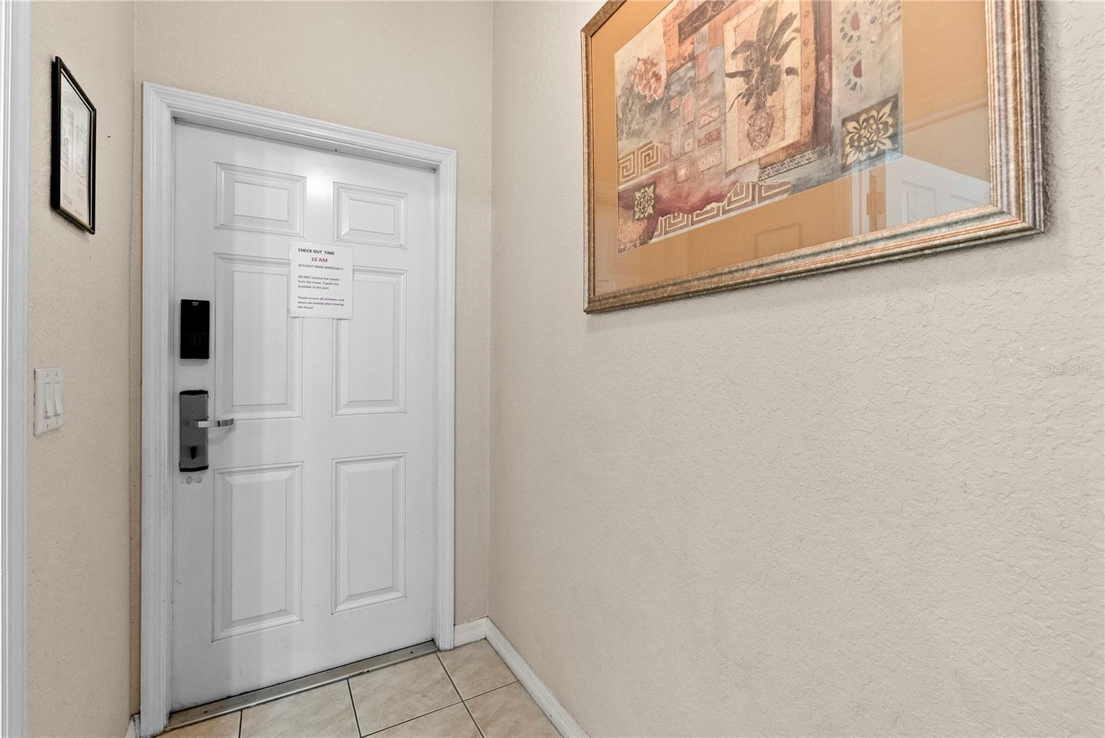 Image 2 of 40 For 417 La Mirage Street