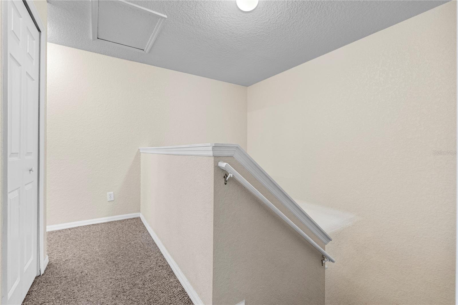 Image 30 of 40 For 417 La Mirage Street