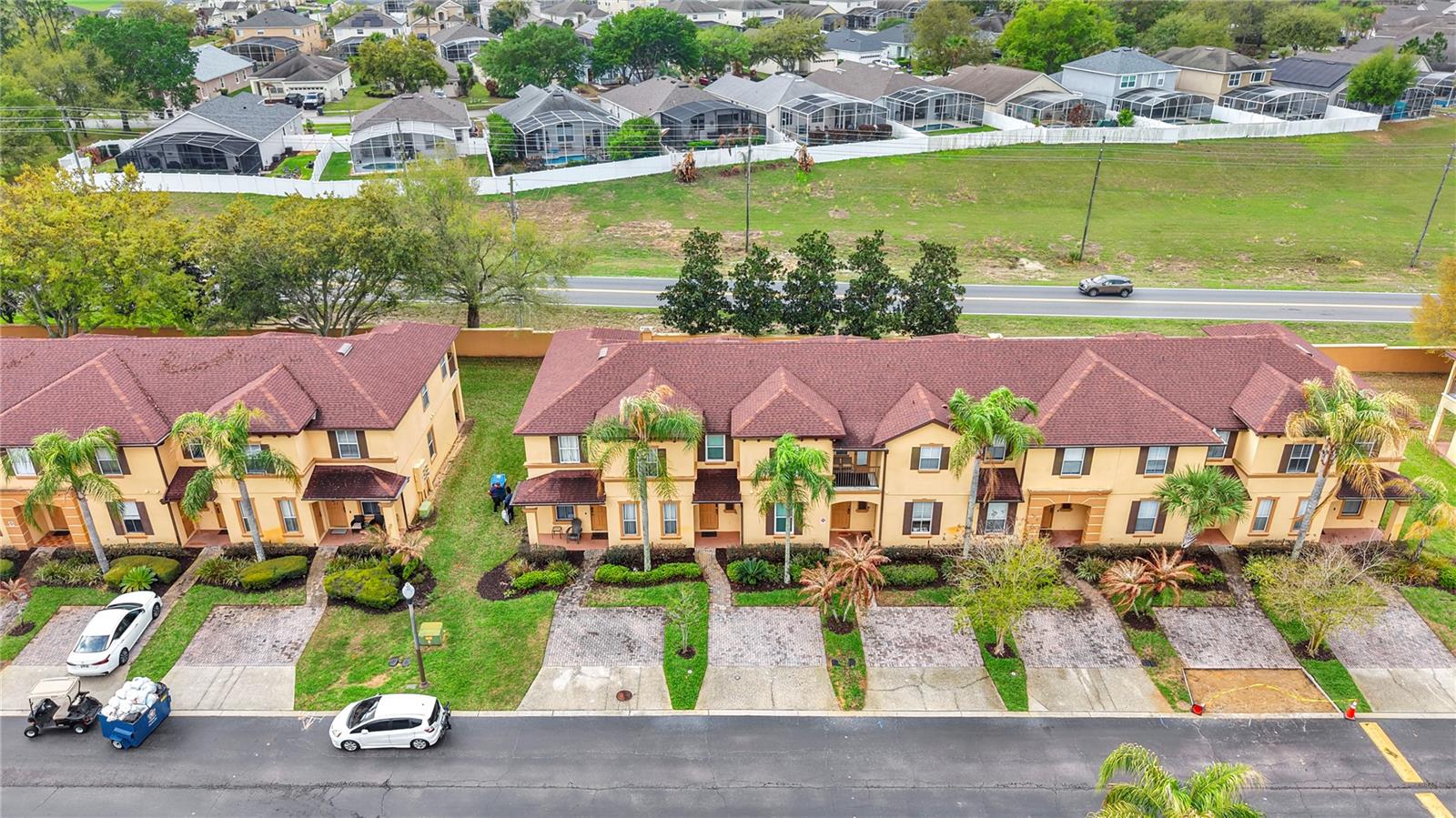 Image 35 of 40 For 417 La Mirage Street