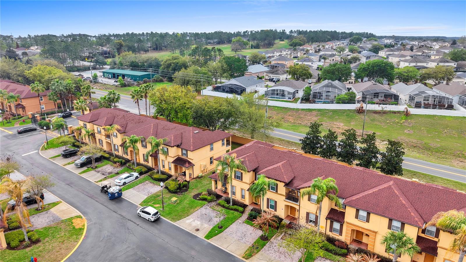 Image 36 of 40 For 417 La Mirage Street