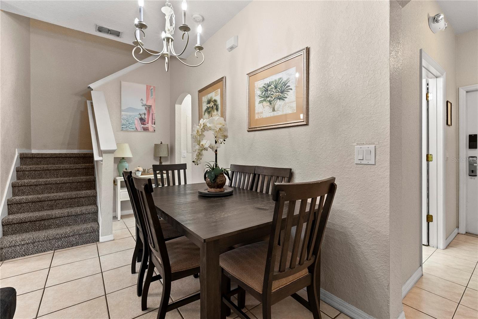 Image 4 of 40 For 417 La Mirage Street