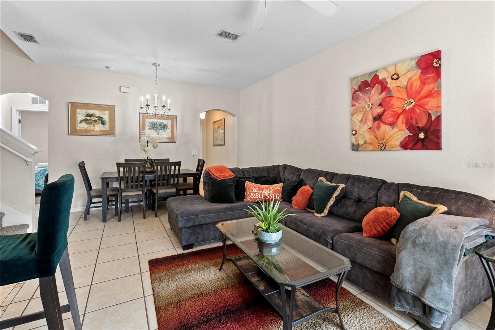 Image 7 of 40 For 417 La Mirage Street