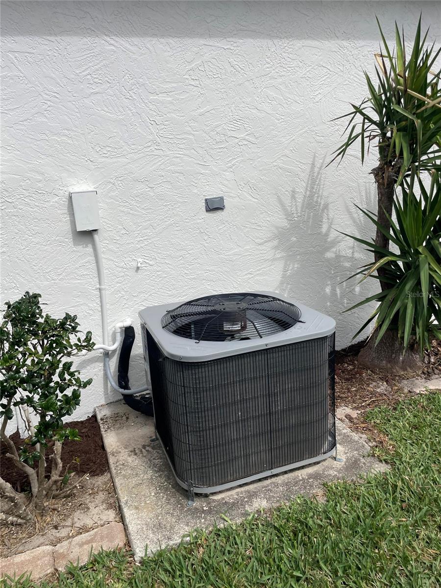 Image 30 of 31 For 319 Niblick Circle