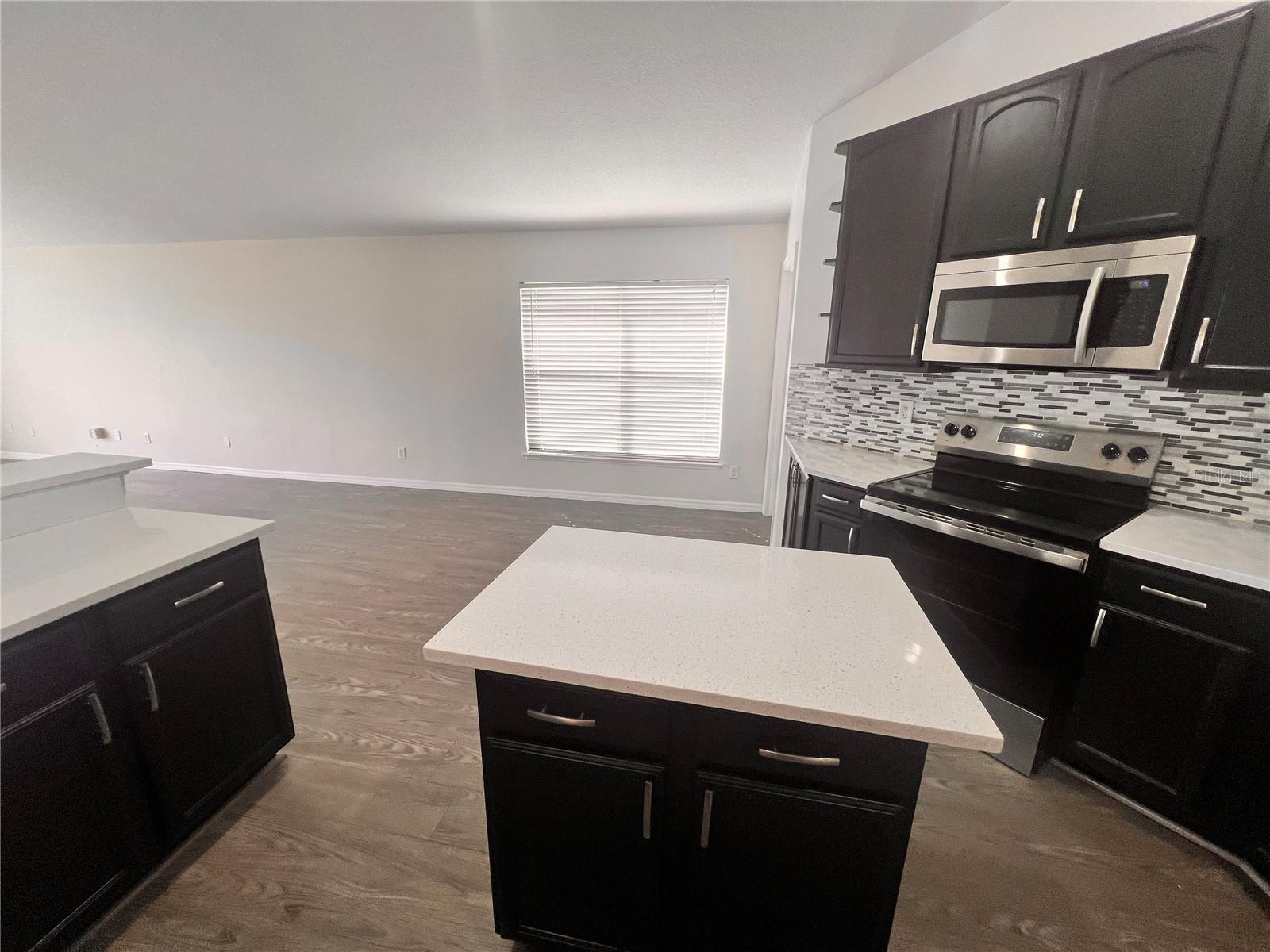 Image 12 of 25 For 3930 Lakeside Reserve Lane