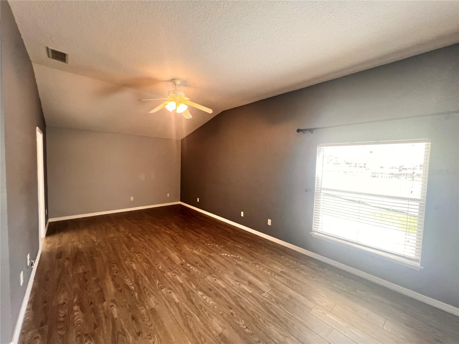 Image 15 of 25 For 3930 Lakeside Reserve Lane