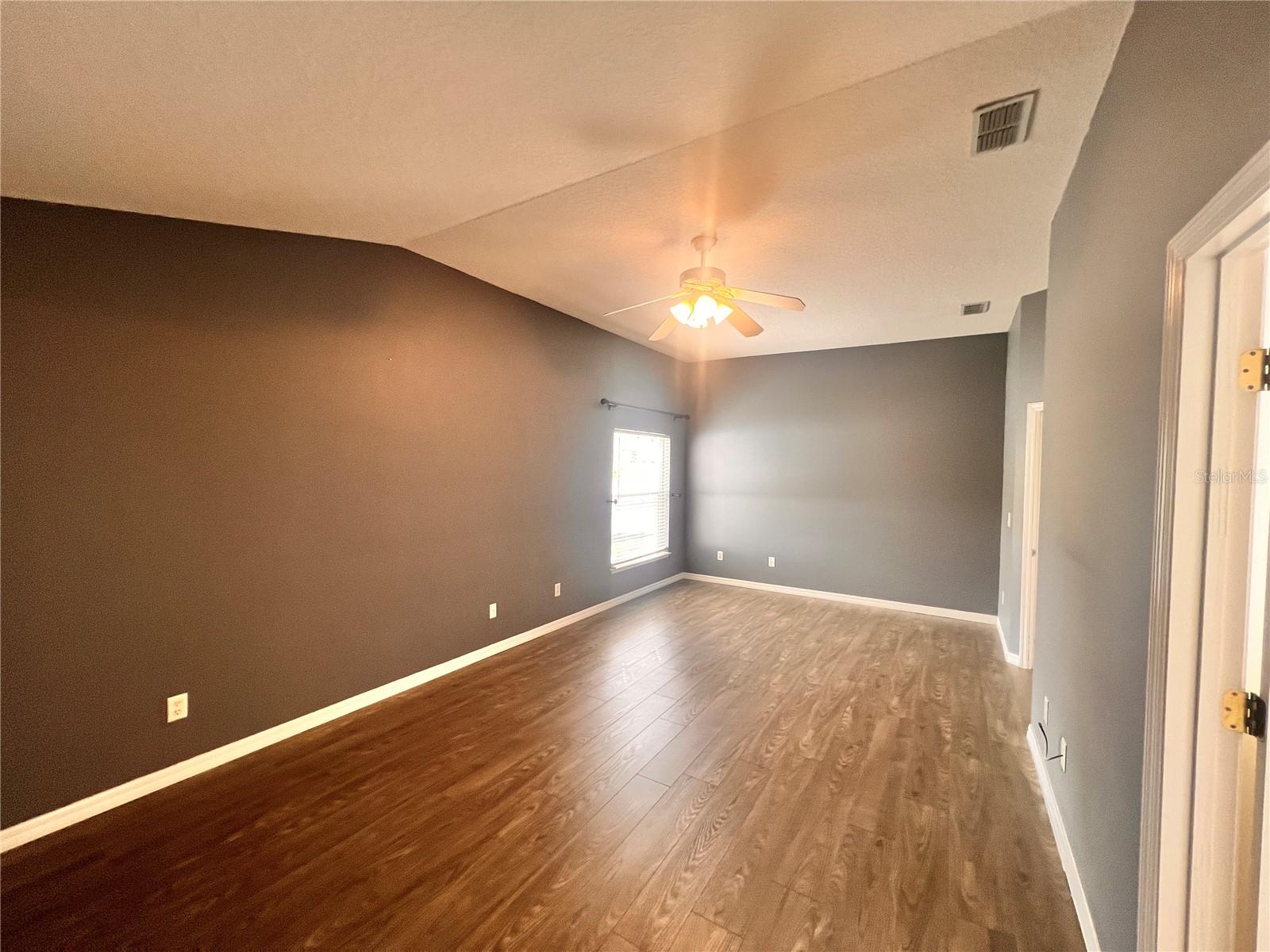 Image 16 of 25 For 3930 Lakeside Reserve Lane