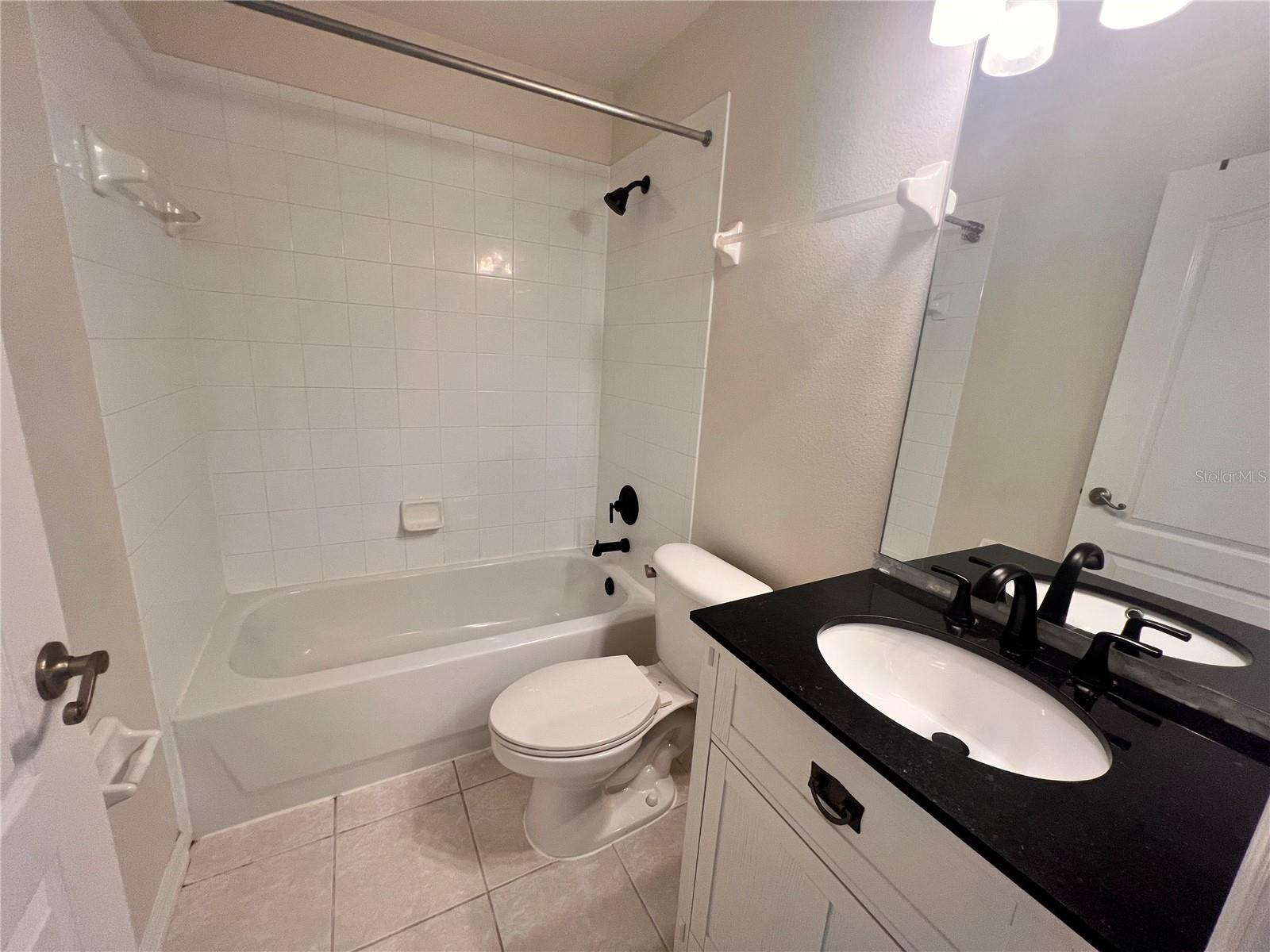 Image 20 of 25 For 3930 Lakeside Reserve Lane