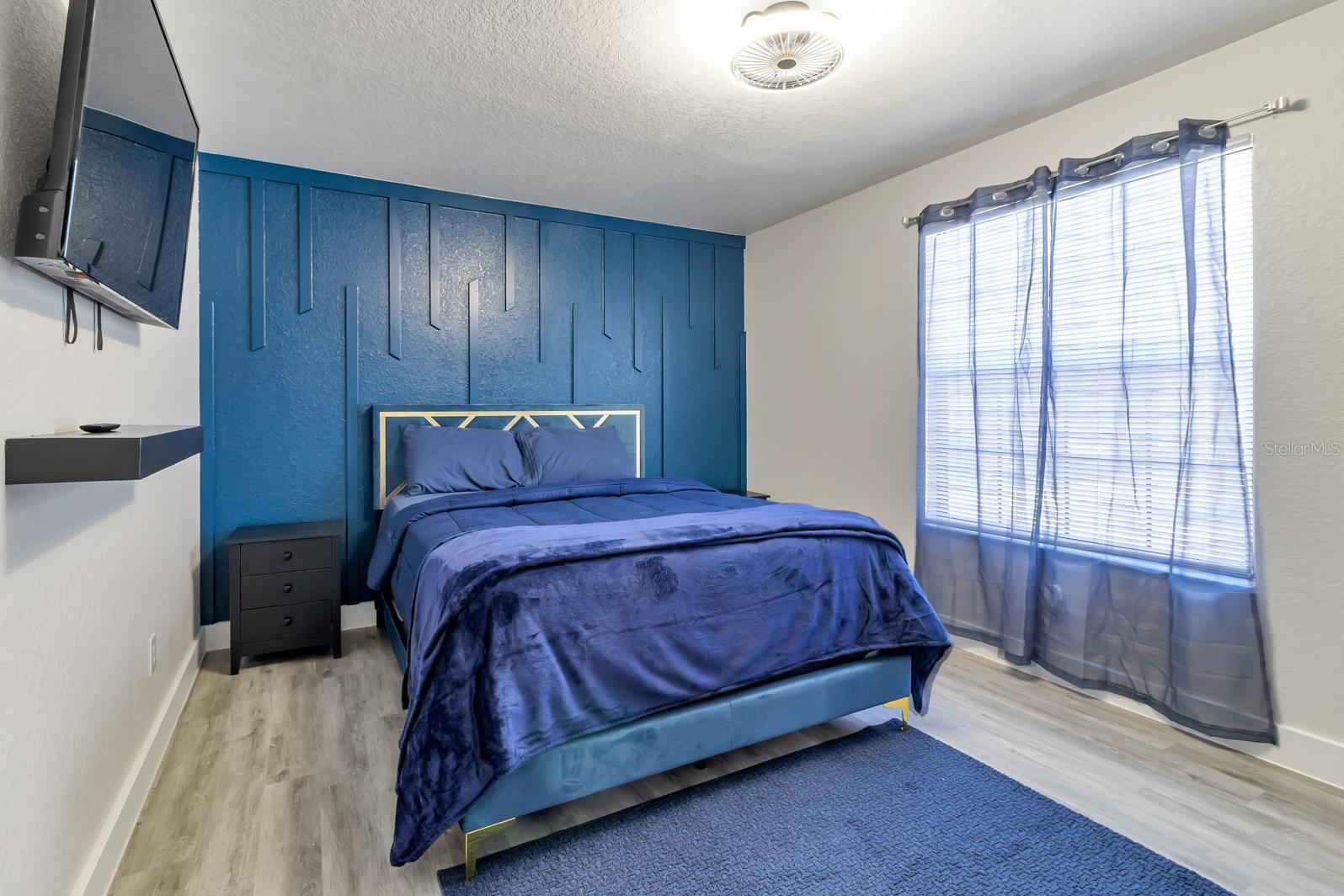 Image 14 of 37 For 16748 Lazy Breeze Loop