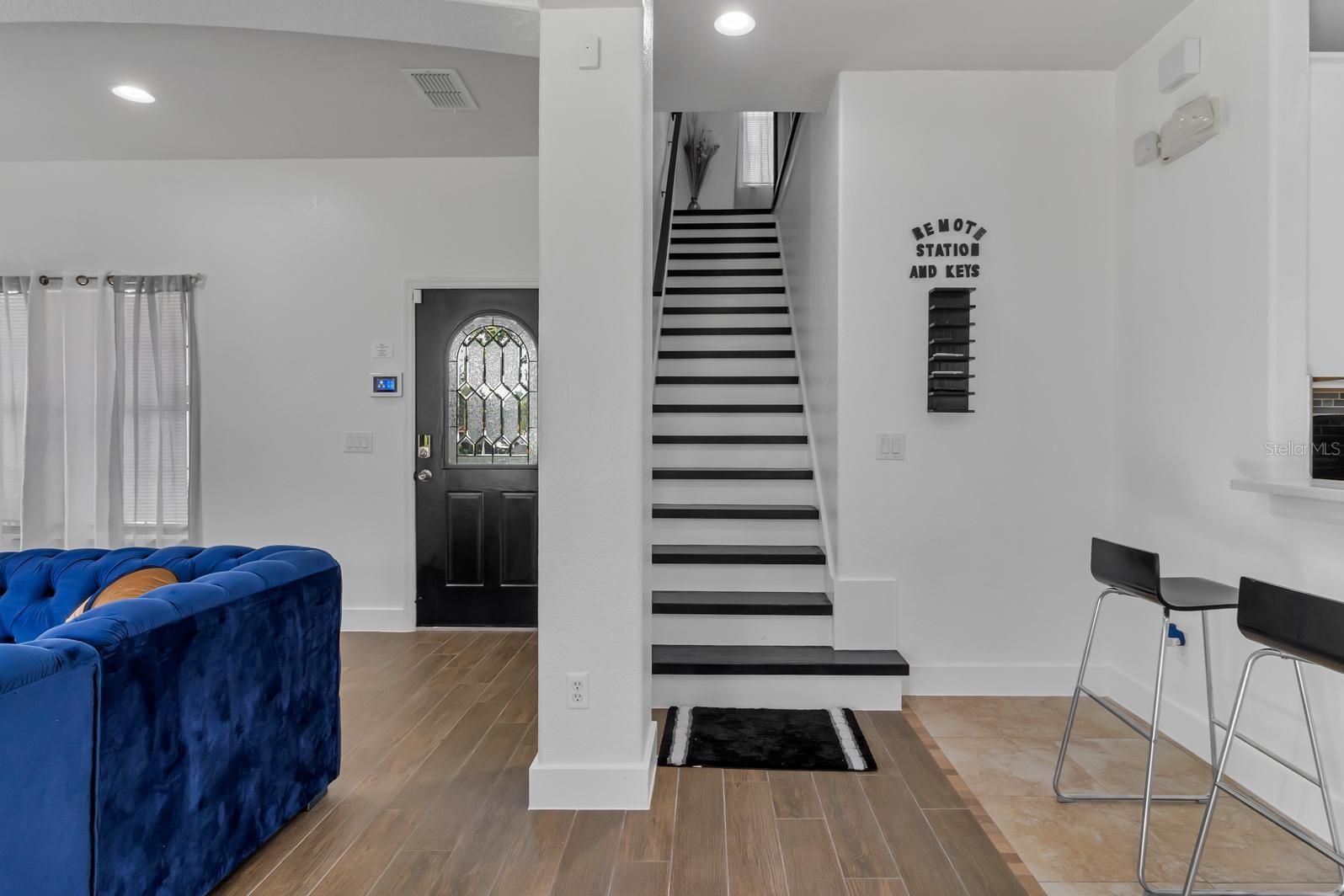 Image 25 of 37 For 16748 Lazy Breeze Loop