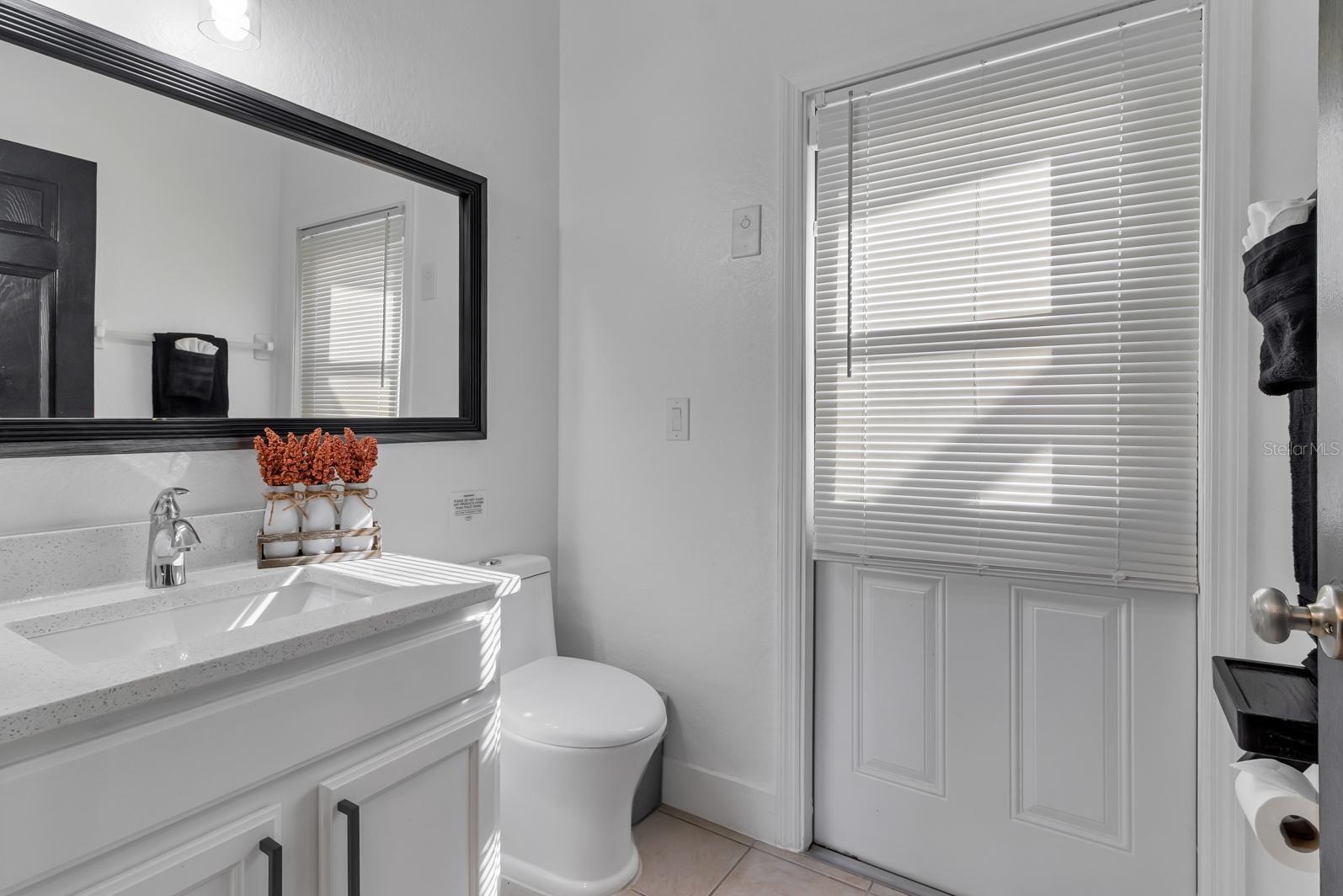 Image 29 of 37 For 16748 Lazy Breeze Loop