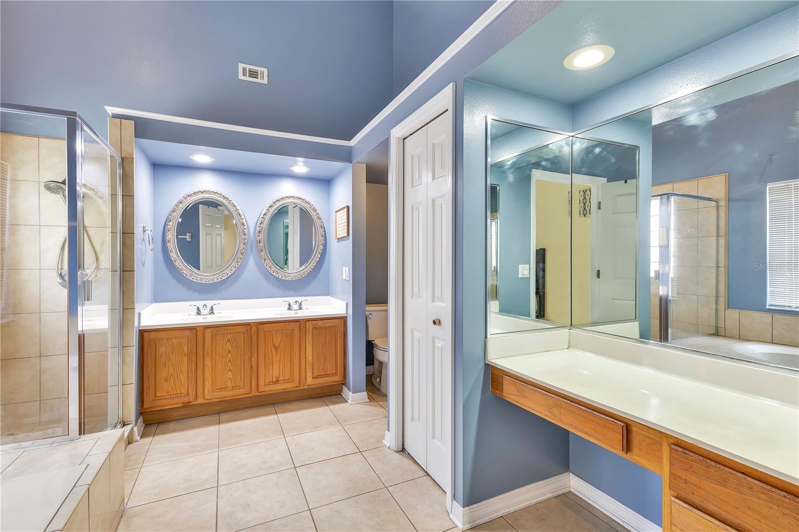 Image 14 of 41 For 12748 Forestedge Circle