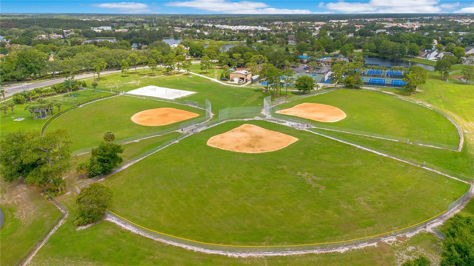 Image 39 of 41 For 12748 Forestedge Circle