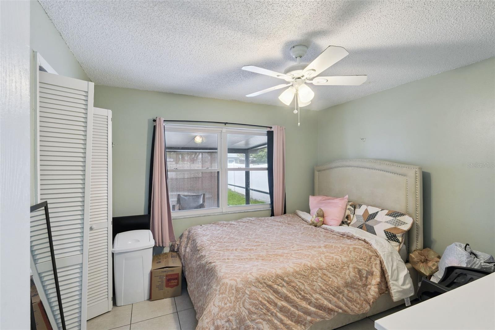 Listing photo id 18 for 611 Caborca Court