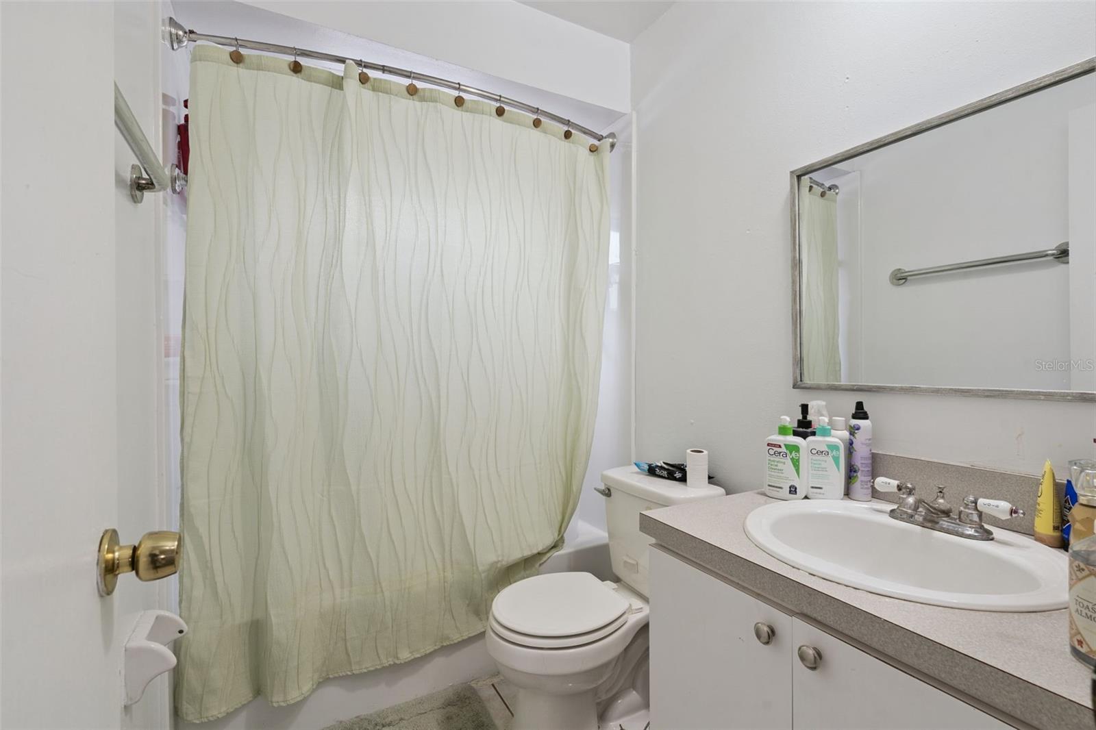 Listing photo id 23 for 611 Caborca Court