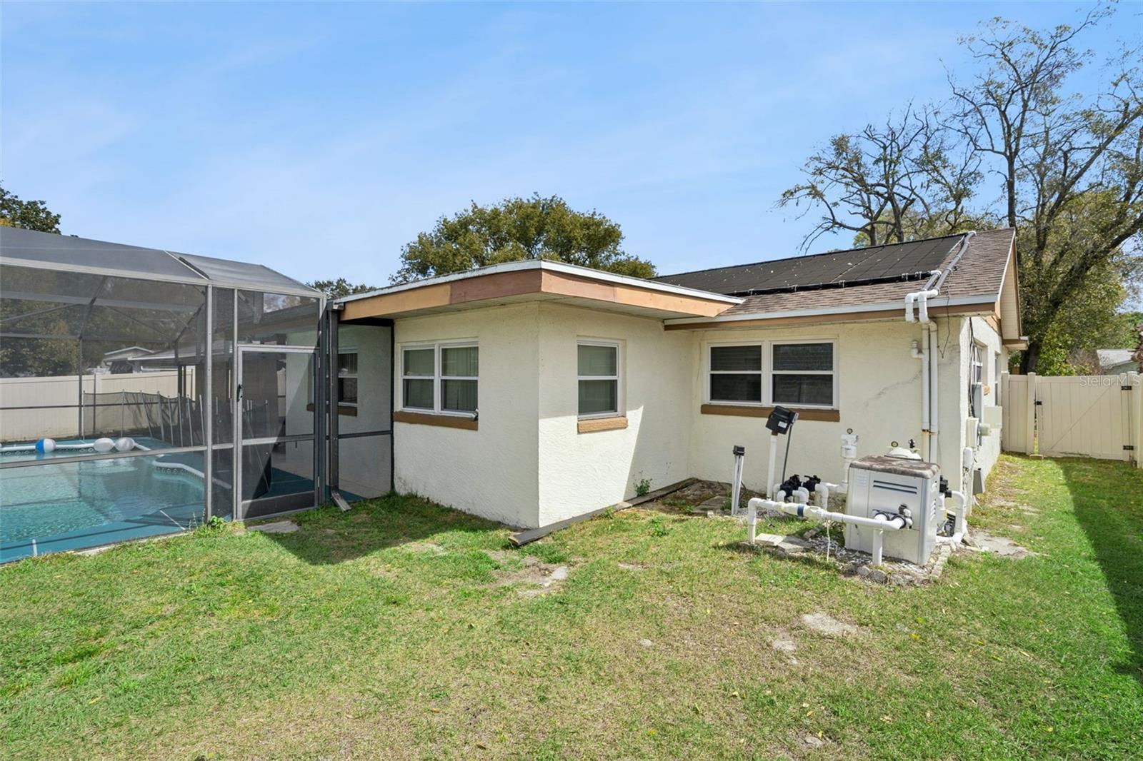 Listing photo id 31 for 611 Caborca Court