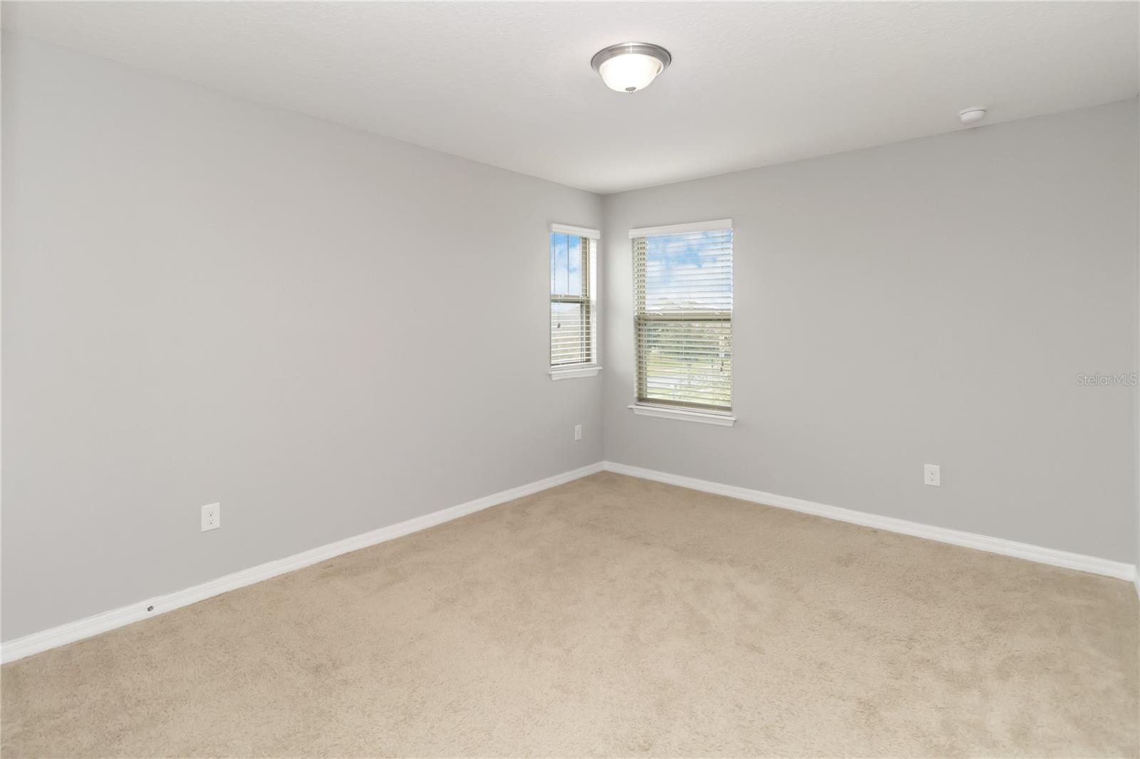 Image 18 of 35 For 16242 Outlook Shore Alley