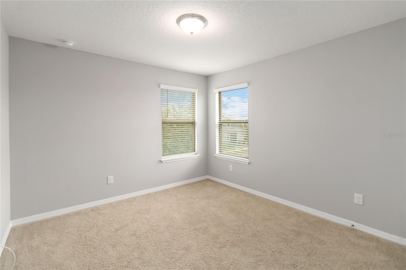 Image 21 of 35 For 16242 Outlook Shore Alley