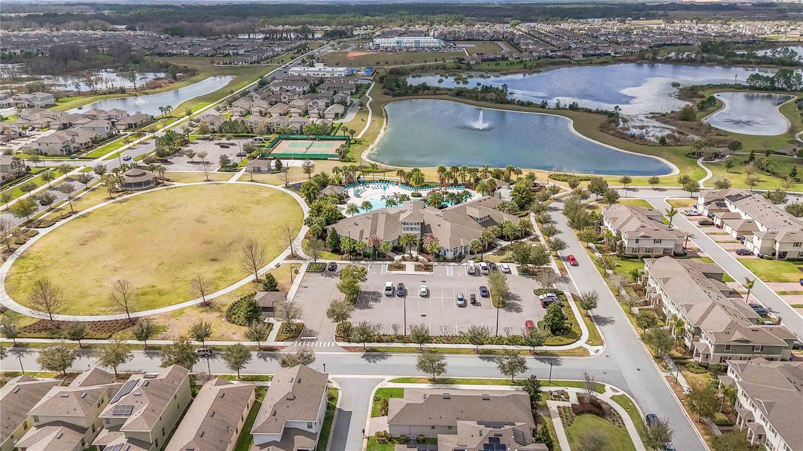 Image 28 of 35 For 16242 Outlook Shore Alley