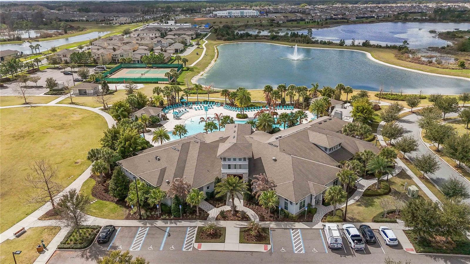 Image 29 of 35 For 16242 Outlook Shore Alley