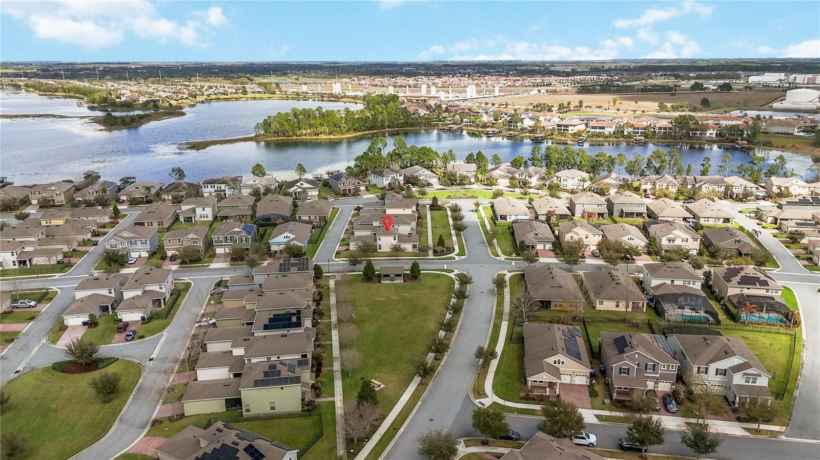 Image 32 of 35 For 16242 Outlook Shore Alley