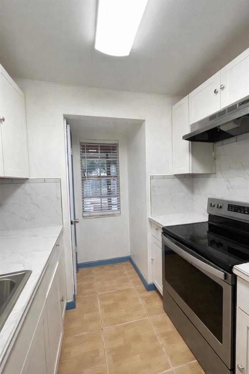 Image 4 of 8 For 2929 Oak Ridge Road E6