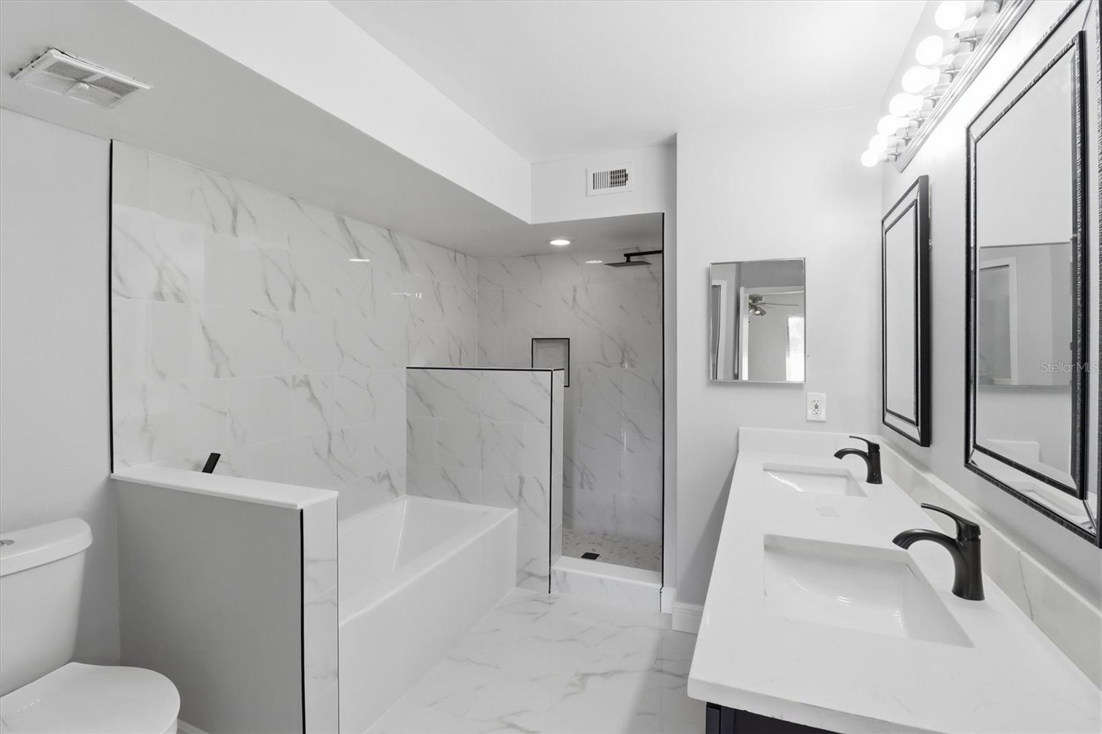 Image 4 of 25 For 3397 Gray Fox Cove None