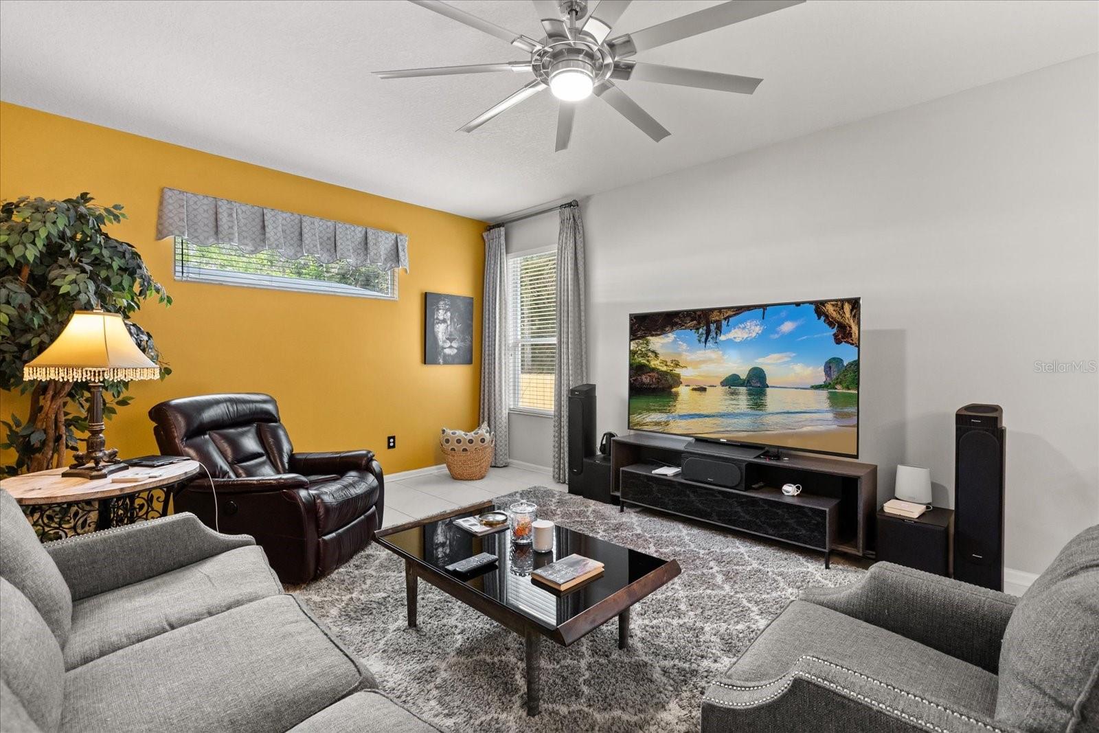 Image 11 of 35 For 223 Blue Creek Drive