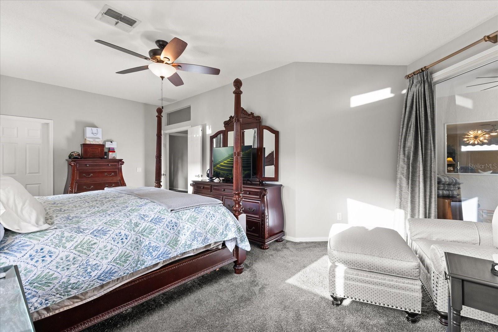 Image 23 of 35 For 223 Blue Creek Drive