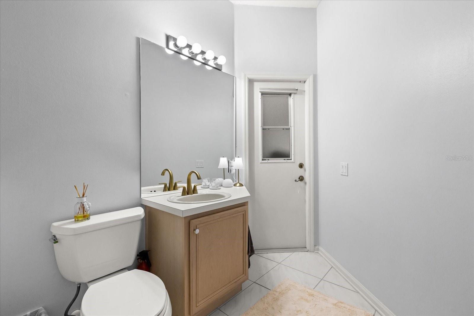 Image 26 of 35 For 223 Blue Creek Drive